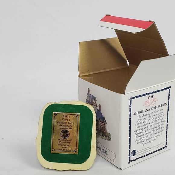 Liberty Falls Tully’s General Store AH22 Figurine w/ Box - Picture 3 of 3